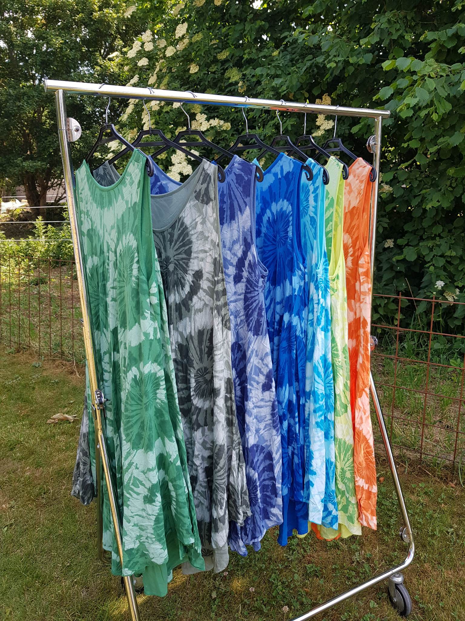 flotte batik sommer kjoler i 7 farver.