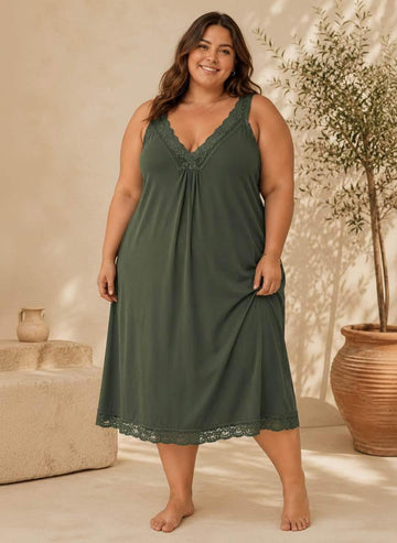 flotte blonde maxi kjoler fra little italy.