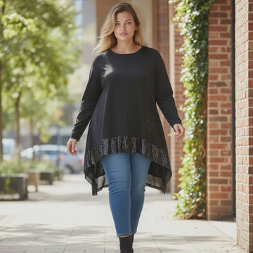 FLOT SORT TUNIKA MED PALIETTER FRA LITTLE ITALY.